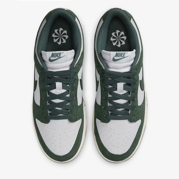NWT Women’s Nike Dunk Low Green and White Sneakers - Picture 3 of 14